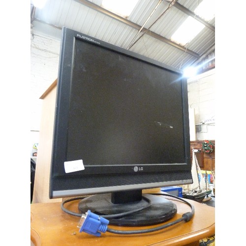 393 - SMALL LG FLATRON M1721A TV. 17