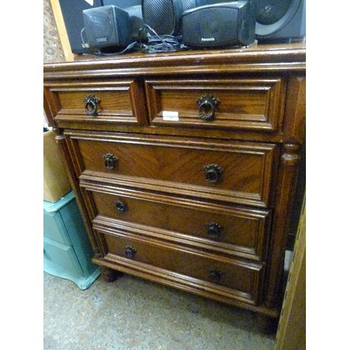 409 - SMALL VINTAGE OAK CHEST OF DRAWERS. 75CM W.