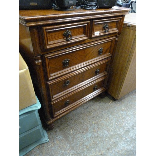 409 - SMALL VINTAGE OAK CHEST OF DRAWERS. 75CM W.