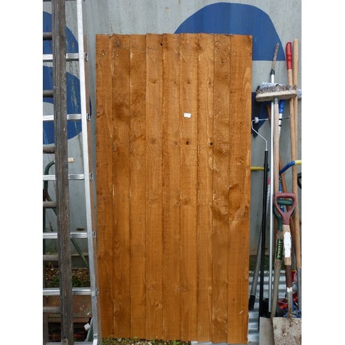 621 - FEATHEREDGE WOODEN GATE