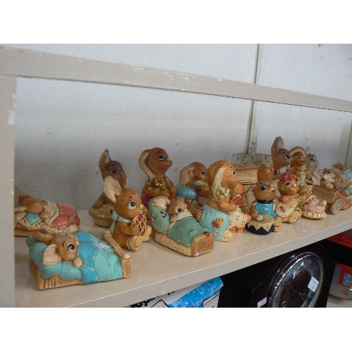 67 - VINTAGE PENDELFIN RABBITS. COLLECTION OF 23.