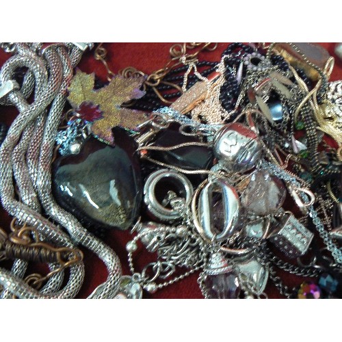 77 - MIXED COSTUME JEWELLERY.