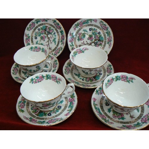 91 - COLCLOUGH BONE CHINA TEASET BLUE FLOWER DESIGN - 19 PIECES AND A ROYAL GRAFTON INDIAN TREE PART TEA ... 