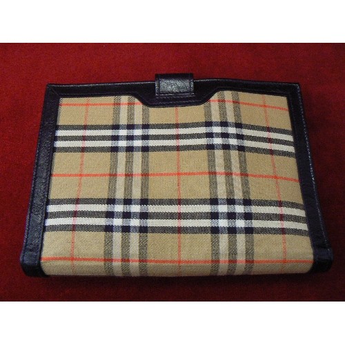 129 - SMALL WALLET/RINGBINDER. 'BURBERRY CHECK' FABRIC WITH REAL LEATHER TRIM. APPEARS UNUSED AND WITH BOX... 