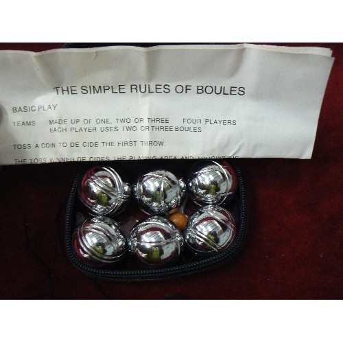 141 - GELERT BOULES. IN TRAVEL CASE. WITH INSTRUCTIONS.