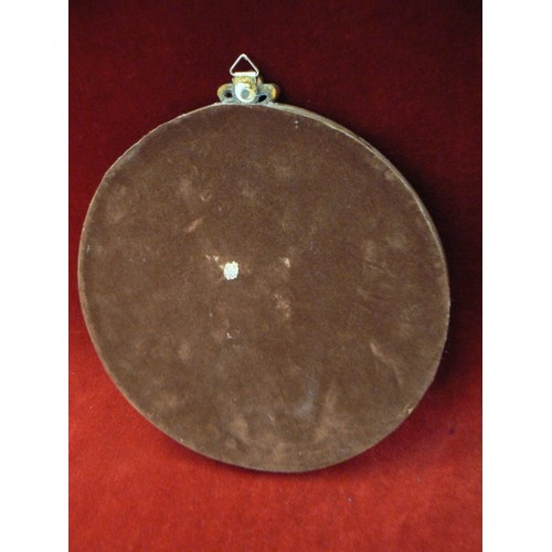 173 - SMALL ART NOUVEAU STYLE MIRROR. CIRCULAR.