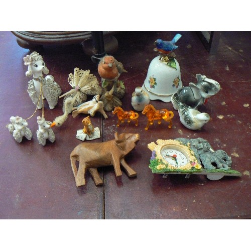 209 - COLLECTION OF DECORATIVE VINTAGE ORNAMENTS. DOGS, BIRDS ETC.