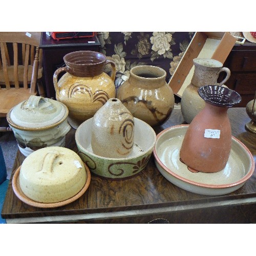 287 - STUDIO POTTERY. 9 PIECES. INC 2 HANDLED POT, JUG, VASE, CHEESE DISH, LIDDED CROCK ETC.