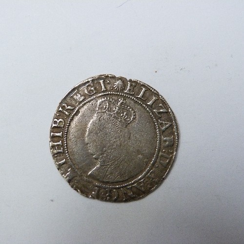 17 - ELIZABETH I 1582 - 1600 SILVER HAMMERED SHILLING - mm ESCALOP, 5.8 GRAMS