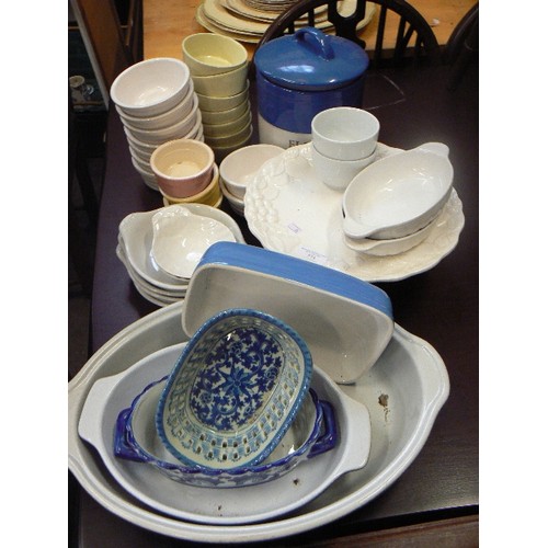 373 - CERAMIC CROCKERY & KITCHEN ITEMS. CAKE PEDESTAL, EMILE HENRY OVAL OVEN DISHES, FLOUR CANNISTER, SMAL... 