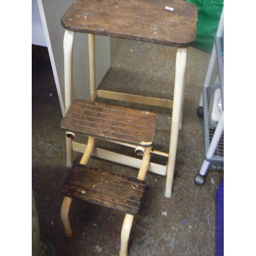 411 - VINTAGE 'ROLL-OUT' STEP STOOL.