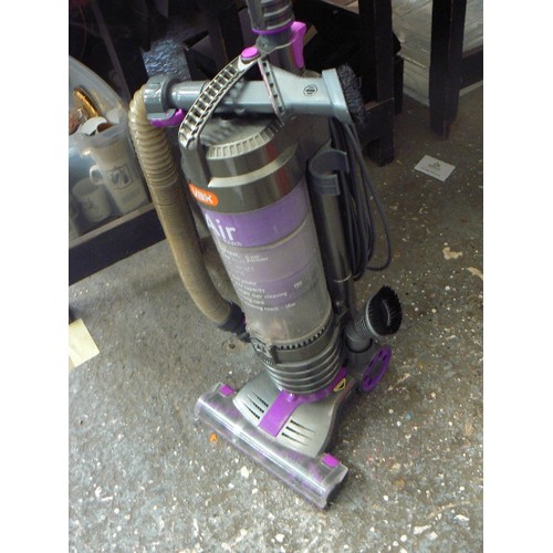 135A - VAX AIR REACH. UPRIGHT VACUUM.