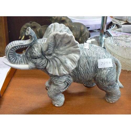 225B - LARGE CERAMIC ELEPHANT FIGURE, BY LEONARDO. PALE GREY. TINY NIBBLE ON VERY TIP OF TUSK.