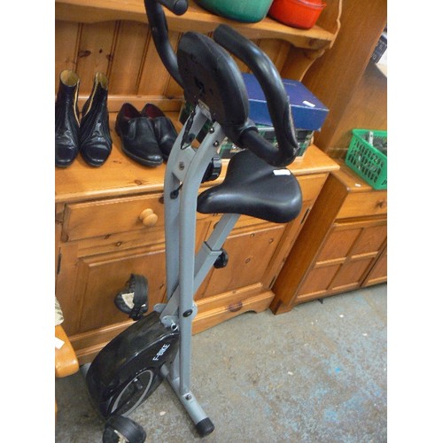 462 - ULTRA SPORT F-BIKE EXERCISE BIKE