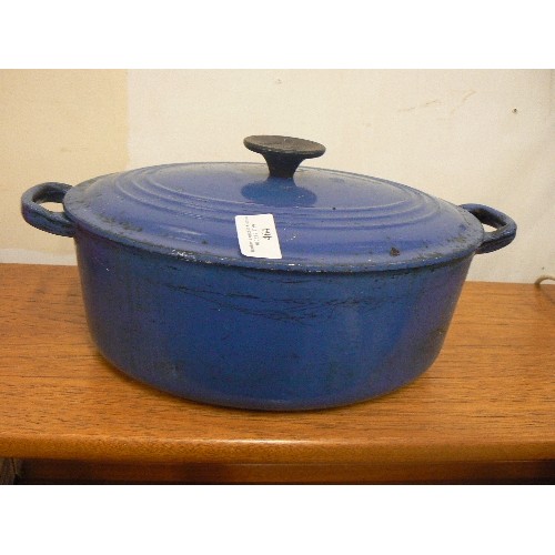 464 - LE CREUSET COOKING POT IN BLUE