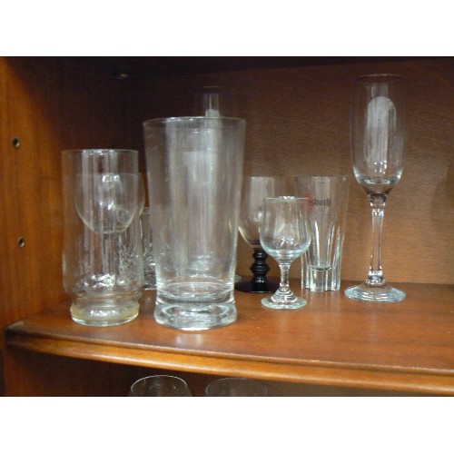 473 - 5 SHELVES OF MIXED GLASSES