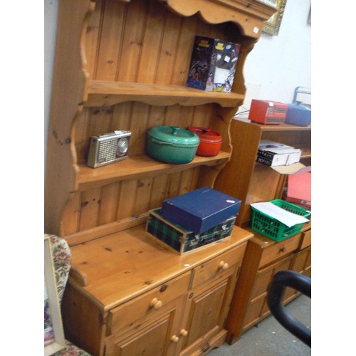 456 - PINE 2 DOOR 2 DRAWER DRESSER