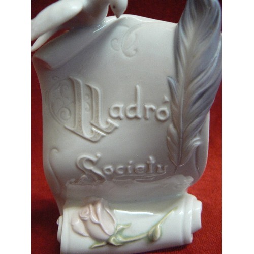 2 - LLADRO SOCIETY PLAQUE - ART BRINGS US TOGETHER