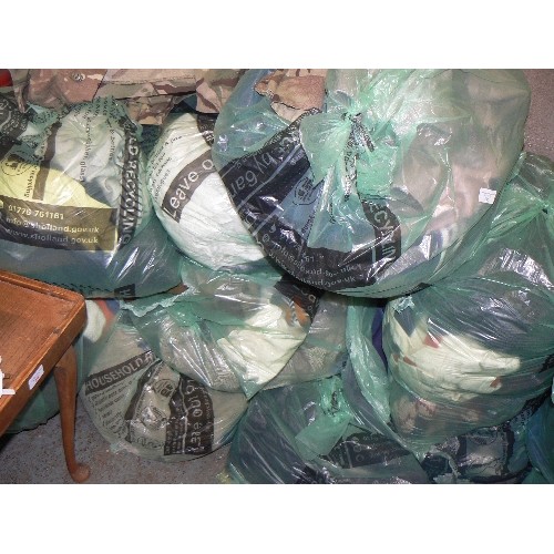 486 - 12 BAGS OF MIXED CLOTHING