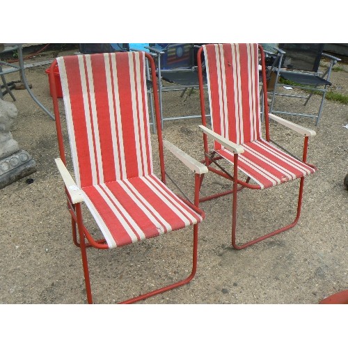 493 - PAIR OR RETRO METAL FRAMED WITH WHITE AND RED STRIPED SEAT FOLDING DECK CHAIRS