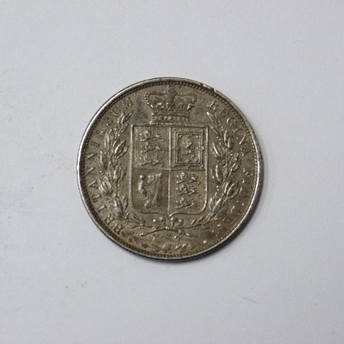 67 - SILVER QUEEN VICTORIA 1883 YOUNG HEAD HALFCROWN (EF)