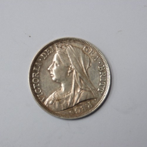 74 - SILVER QUEEN VICTORIA 1901 HALFCROWN VEILED HEAD (EF)