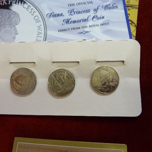 231 - COLLECTION OF MINT AND UNC BRITISH COINS;
2 X 1999 £5 PRINCESS DIANA
2 X 2000 £5 QUEEN MOTHER 
1 X 2... 