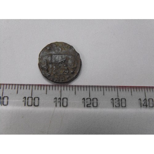 207 - ROMAN BRONZE COIN WITH ROMULUS & REMUS - 1.9 GRAMS