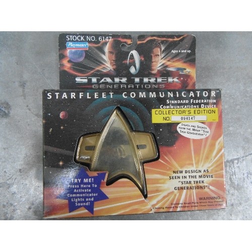 335 - STAR TREK. STARFLEET COMMUNICATOR DEVICE. WITH LIGHT AND SOUND. ALSO LIEUT COMM DATA. BOTH BOXED.