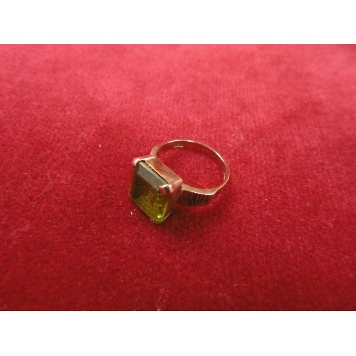 31 - FABULOUS VINTAGE EMERALD 9ct GOLD RING SET IN A VINTAGE SQUARE SETTING 11 X 11MM GOOD 2 ct. WEIGHT 4... 