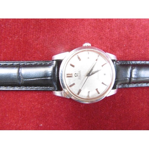 65 - A VINTAGE GENUINE AUTOMATIC OMEGA SEAMASTER WATCH WORKING KEEPS GOOD TIME ABOUT 1961 REG NUMBER 1817... 