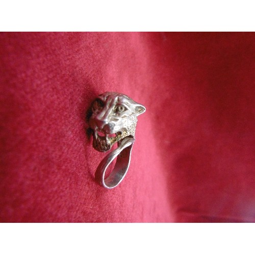 64 - A LARGE SOLID SILVER TIGER RING FITS ALL SIZES AS TAIL NOT FIXED WEIGHT 13.92g