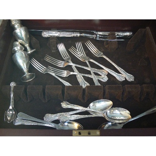 84 - LARGE CANTEEN OF KING AND QUEENS PATTERN SILVER PLATED CUTLERY BY COOPER BROTHERS AND OTHER MAKERS W... 