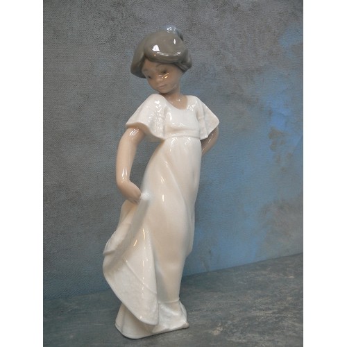 1 - LLADRO NAO FIGURE OF A GIRL IN WHITE DRESS - 23CM