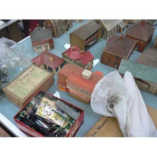 496 - OO GAUGE MODEL TOWN IN PLASTIC & CARDBOARD INC BRICKPAPER, TREES, TELEGRAPH POLES ETC