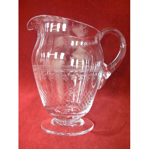 179 - AN ELEGANT EDWARDIAN WATER JUG WITH ETCHED DESIGN - GROUND PONTIL MARK TO BASE