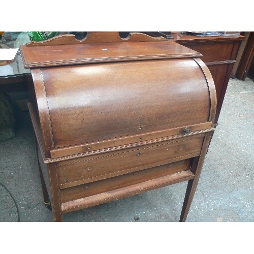 358 - EDWARDIAN MAHOGANY CYLINDER BUREAU WITH BOXWOOD & EBONY STRINGING, TOP OPENS TO REVEAL TWO SMALL DRA... 