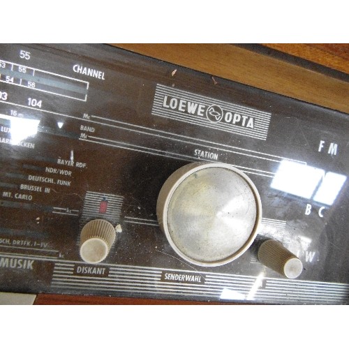 297 - STYLISH RETRO LOEWE -OPTA TURNTABLE & RADIOGRAM IN A TEAK CABINET