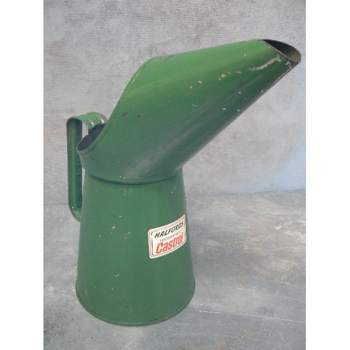 404 - VINTAGE QUART OIL CAN POURER IN ORIGINAL GREEN & ORIGINAL LABEL 