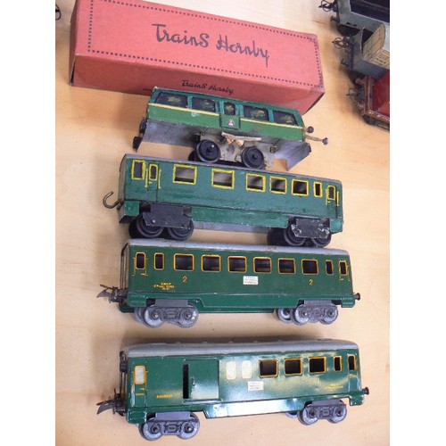 503 - TINPLATE & WOODEN O GAUGE CARRIAGES INC SNCF. PLUS EMPTY HORNBY BOX