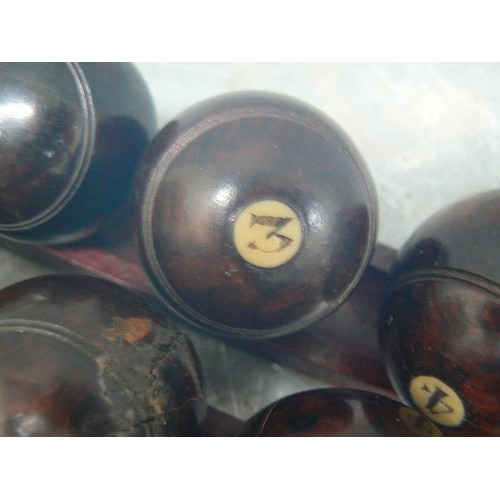 210 - SET OF 8 VICTORIAN SMALL LIGNUM VITAE INDOOR CARPET BOWLS ON STANDS - 4CM DIA