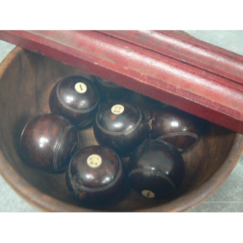 210 - SET OF 8 VICTORIAN SMALL LIGNUM VITAE INDOOR CARPET BOWLS ON STANDS - 4CM DIA