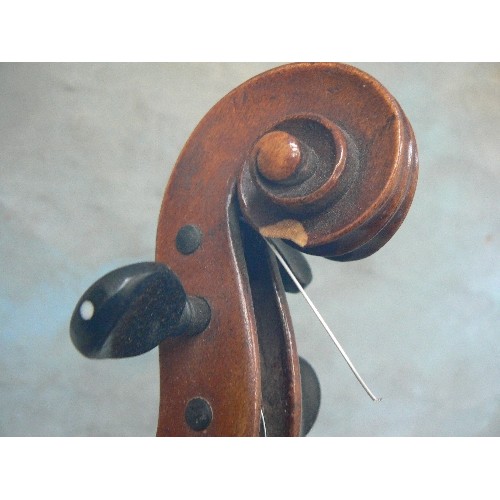 231 - ANTIQUE FULL SIZE VIOLIN, CIRCA 1900, WITH LABEL INSIDE 