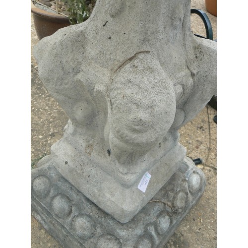 411 - LARGE SIMULATED STONE BIRD BATH ON STAND IN THE CLASSICAL STYLE WITH A NUDE FIGURE AT THE TOP