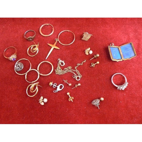 114 - COLLECTION OF MIXED ITEMS RINGS EARRINGS LOCKET CROSS, CHAIN