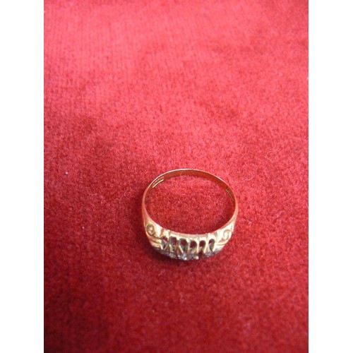 58 - AN 18ct GOLD AND DIAMOND ENGAGEMENT RING WEIGHT 2.55g (1 stone missing)