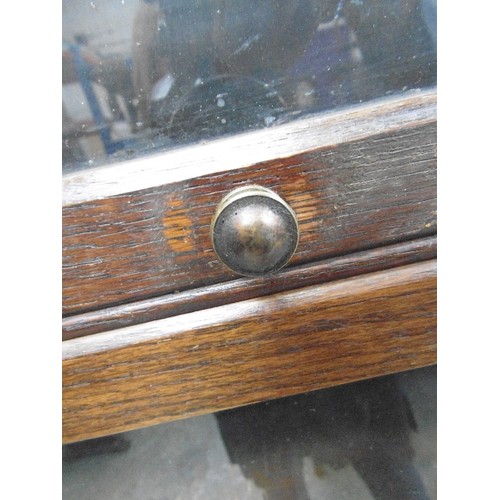 396 - A CIRCA 1920'S WERNICKE TYPE 5 SECTION BOOKCASE WITH DRAWER FORMING THE BOTTOM SECTION