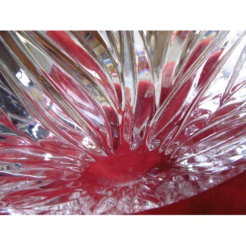 299A - A LARGE CONTEMPORARY STYLE SQUARE CRYSTAL GLASS PLATTER - 35CM X 35CM