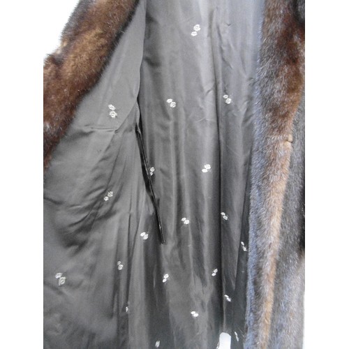 347A - VINTAGE FULL LENGTH MINK COAT DARK FUR IN GOOD CONDITION ALLMOST NO WEAR TO CUFF AND COLLAR