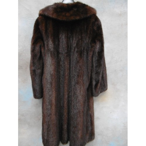 347A - VINTAGE FULL LENGTH MINK COAT DARK FUR IN GOOD CONDITION ALLMOST NO WEAR TO CUFF AND COLLAR